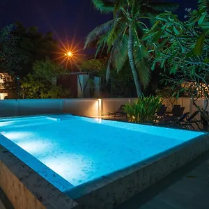 Ton Sai Tropical Island Phi Phi Islands