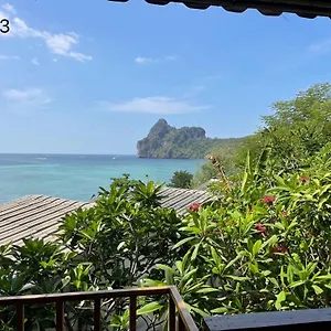 Cozy Seafront Phi Phi Islands